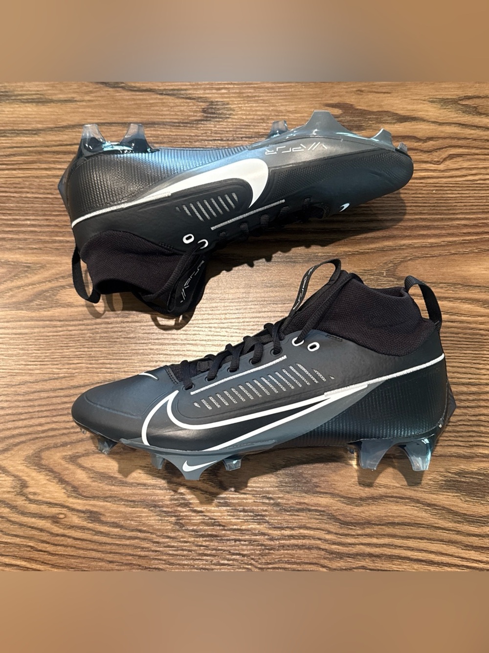 Men’s Size 10 Nike Vapor Edge Pro 360 2 Black White Football Cleats FN7759-001